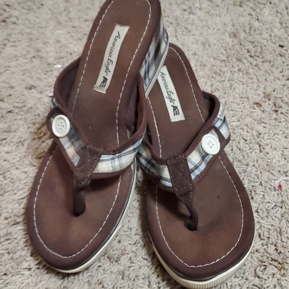Wedge flip-flop
